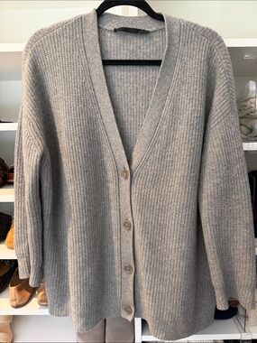 Jenni Kayne small Grey Ribbed V-Neck Button Cardigan Sweater